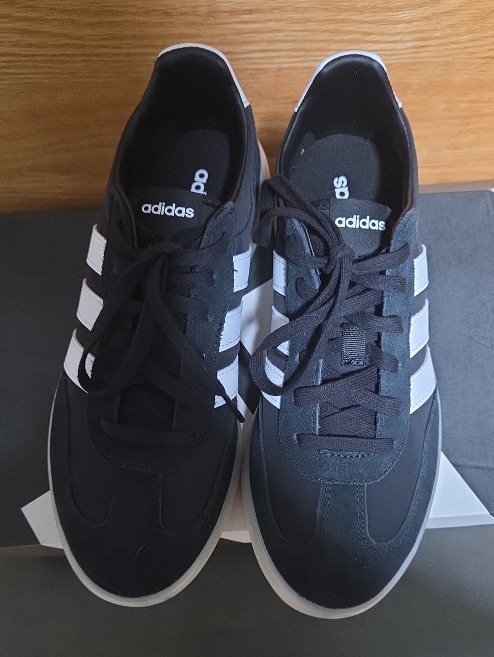 Adidas Barreda Decode Size 8 Womans Sneakers